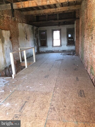 733 Dolphin St, Baltimore, MD 21217 - photo 2