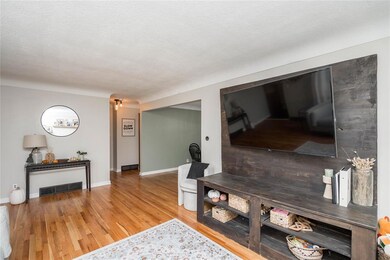 2736 62nd St, Des Moines, IA 50322 - photo 6