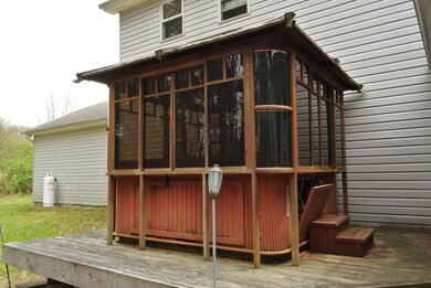 721 Jonas Rd, Effort, PA 18330 - photo 3