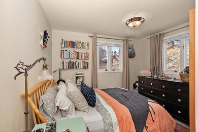 bed 1
