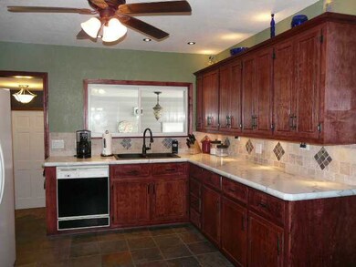 2385 Tremainsville Rd, Toledo, OH 43613 - photo 7