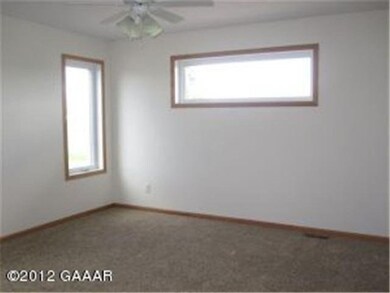 957 Abbygail Dr, Alexandria, MN 56308 - photo 7