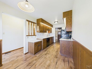 2137 Chautard Dr, Pueblo, CO 81005 - photo 6