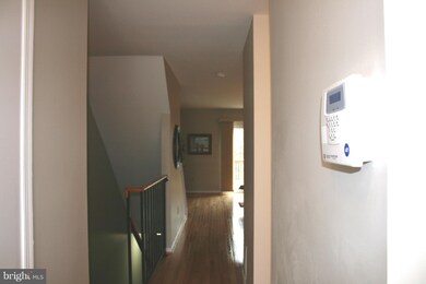 3948 Angelton Ct, Burtonsville, MD 20866 - photo 4