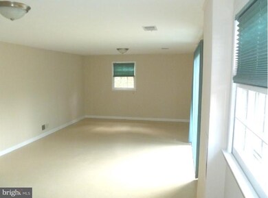 14316 Gaines Ave, Rockville, MD 20853 - photo 5