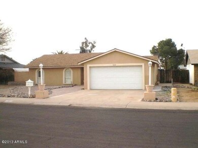 023-357726 front right
