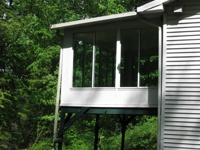 1225 Delaware Dr, Matamoras, PA 18336 - photo 5