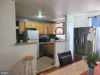 7252 Pine St, Upper Darby, PA 19082 - photo 5