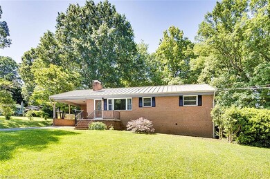 923 Sherwood Ave, Asheboro, NC 27205 - photo 5