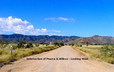 Pearce Rd - Looking Wes