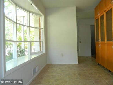 213 Ross Dr SW, Vienna, VA 22180 - photo 4