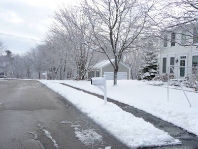 12 Bay Farm Ln, South Grafton, MA 01560 - photo 4