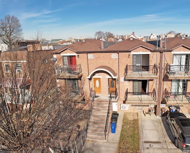 931 E 215th St unit 2, Bronx, NY 10469 - photo 2