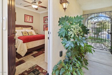 1569 Silver Shadow Dr, Thousand Oaks, CA 91320 - photo 4