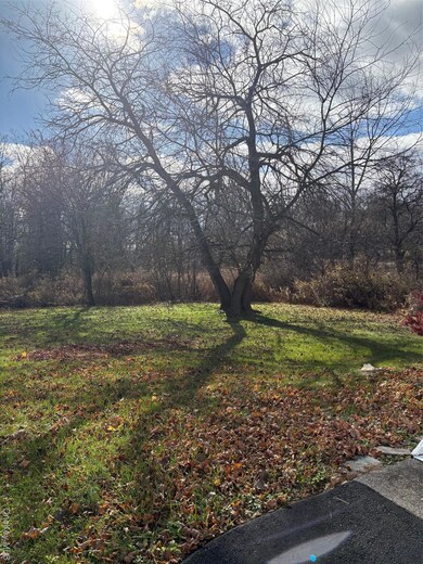 58-60 Ridge Rd unit 2, Marlboro, NY 12542 - photo 2