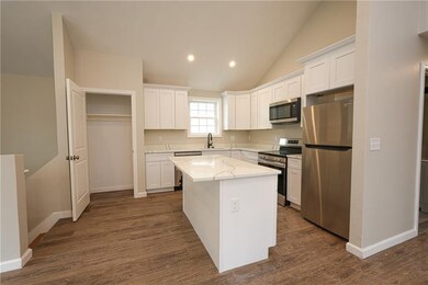 70 Simmons St, Providence, RI 02909 - photo 3