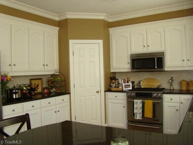 881 Chartier Ct, Asheboro, NC 27205 - photo 5