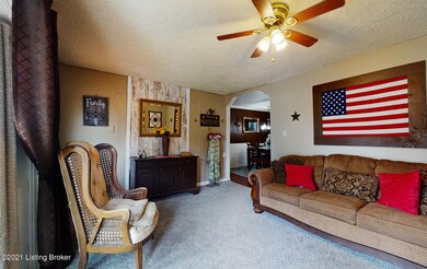 8203-Biscane-Dr-20210715-004