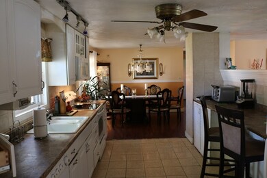 118 Anne Marie Dr, Brockton, MA 02302 - photo 2