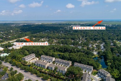 1883_Carolina_Towne_Ct_wide_aerial