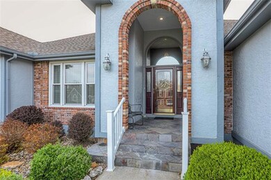 611 Condor St, Raymore, MO 64083 - photo 5