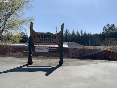 69127 Wildwood Rd unit 42, North Bend, OR 97459 - photo 5