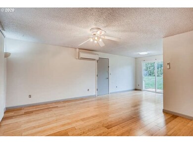 725 SW 15th St, Troutdale, OR 97060 - photo 6