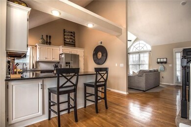 Enjoy casual meals at the granite topped breakfast