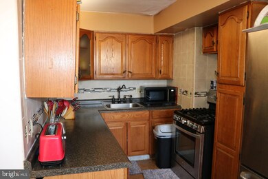 1103 Crestview Rd, Darby, PA 19023 - photo 7