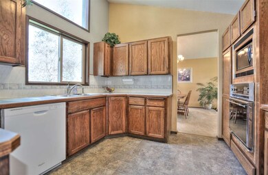 407 E Silver Pines Ct, Colbert, WA 99005 - photo 7