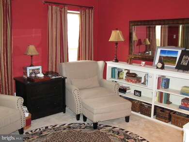 2012 Lantern Dr, Green Lane, PA 18054 - photo 5