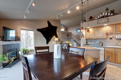 Kitchen/Dining Area