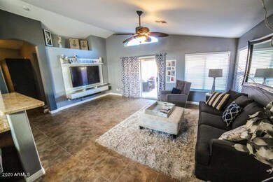 family room 4