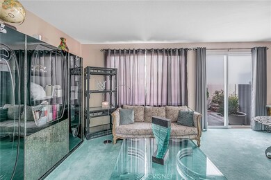 Lots of windows in the living room area