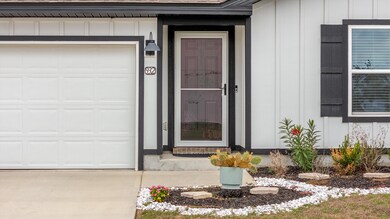 932 Sandbar Loop, Crestview, FL 32539 - photo 4