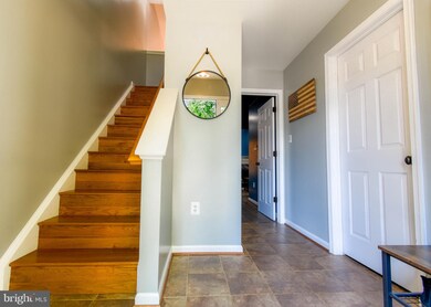 158 Penwick Cir, Frederick, MD 21702 - photo 3