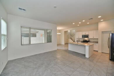 004_Living - Kitchen