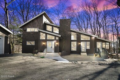 801 Widgeon Ct, Lords Valley, PA 18428 - photo 2