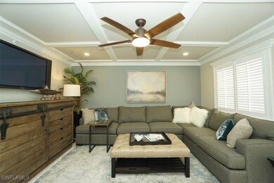 480 5th St S unit 102, Naples, FL 34102 - photo 5