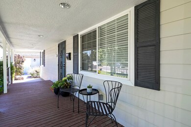 712 Maple St, Central Point, OR 97502 - photo 2