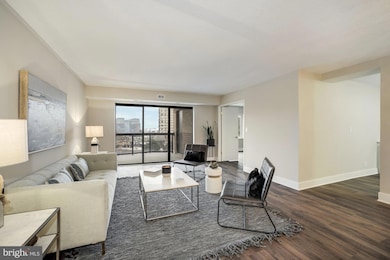 The Rotonda unit 603, McLean, VA 22102 - photo 4