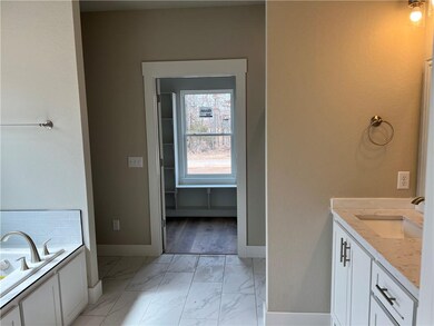 2 Derrill Ln, Bella Vista, AR 72715 - photo 6