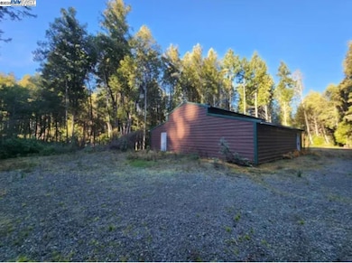 605 Rancho Sequoia Dr, Alderpoint, CA 95511 - photo 3