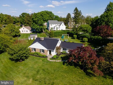 8 W Golf Club Ln, Paoli, PA 19301 - photo 3