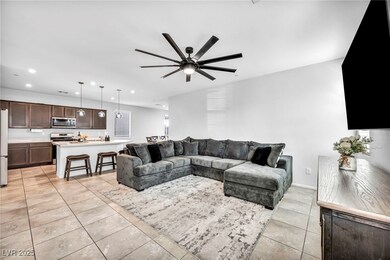 1016 Huckburn Ave, Henderson, NV 89015 - photo 6