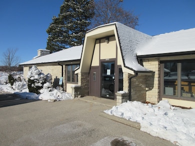 3124 Wilgus Ave, Sheboygan, WI 53081 - photo 2