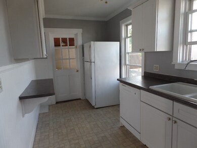 31 Riddle St unit 2, Manchester, NH 03102 - photo 3