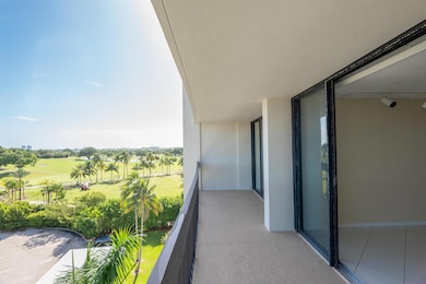 Lincoln Tower unit 6020, West Palm Beach, FL 33401 - photo 5