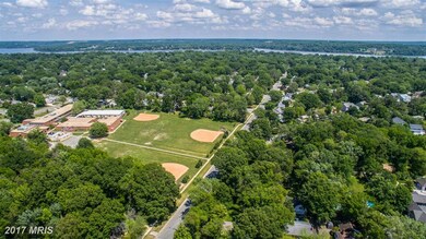 916 Emerald Dr, Alexandria, VA 22308 - photo 3