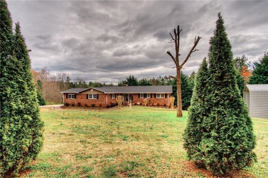 320 Mountain Springs Rd, West Union, SC 29696 - photo 2